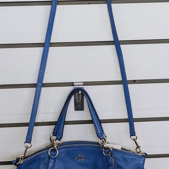 Coach Blue Shoulder Bag with Silver Hardware - Picture 4 of 7